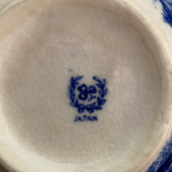 179 Vintage Porcelain Toile Tea Cup - Picture 4 of 5